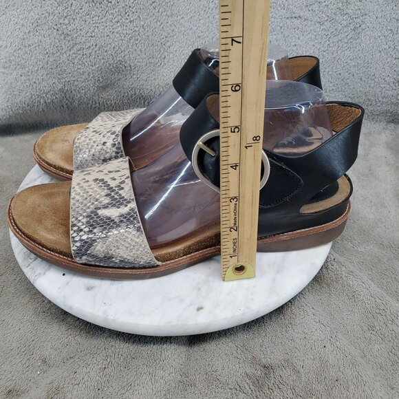 Sofft Shoes Womens Size 11 Grey Reptile & Black Leather Bali Sandals - Picture 4 of 10
